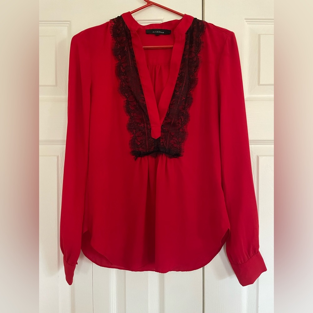 Red blouse black lace size small Olivaceous Christmas Blouse red Top